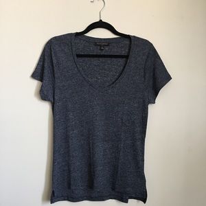 🌷Banana Republic V-neck shirt